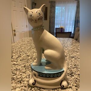 Kitty bank by Bombay
